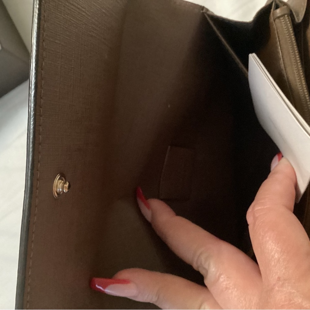 authentic gucci long wallet. - Picture 7 of 12